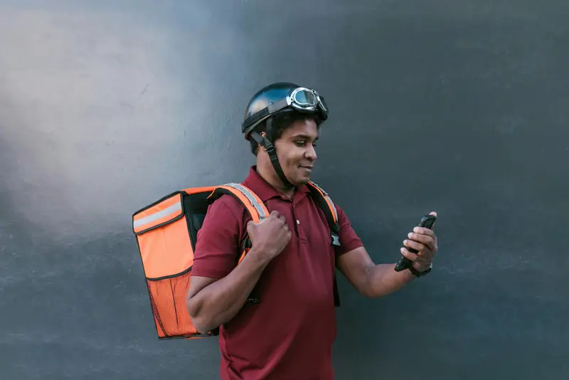 MainTrackr SMS Time Tracking interface